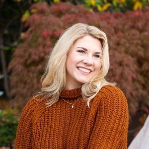 Meet your Posher, Elizabeth